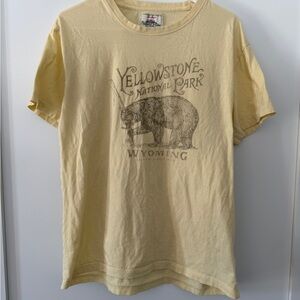 Yellowstone National Park Graphic T-Shirt Red Jacket